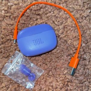 JBL ear bud bundle